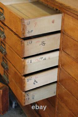 C1930s Antique Industrial Oak 32 Drawer Paper Flat File Cabinet Apothecary Vtg