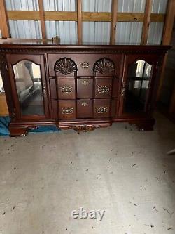 China Cabinet 1970s American Federal style