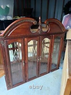 China Cabinet 1970s American Federal style