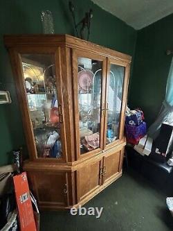 China Cabinet, Solid Wood, Etched Glass, Mirror Back, Lights, Very Good