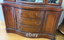 China Cabinet Vintage 1930s Heritage Federal Style Bubble front glass