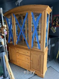 China Cabinet' with glass doors With Bottom Draws With Light Pickup Only