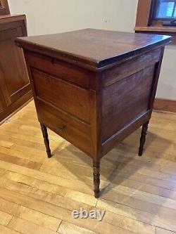 Circa 1830 Southern Inlaid Walnut Classical Sugar Spice Chest