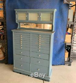Circa 1930 Antique Dental Cabinet American Cabinet Company Apothecary 22 drawers