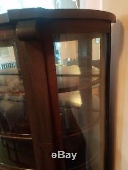 Curved Glass Antique circa 1900 Mahogany Claude Howell Curio or China Cabinet