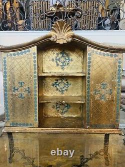 Early 1900s Antique Italian Ornate Wod Display Case