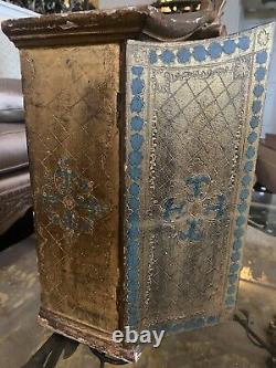 Early 20th Century Antique French Ornate Gilded Wooden Display Case