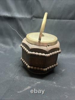 Early 20th Century English Oak Biscuit Barrel