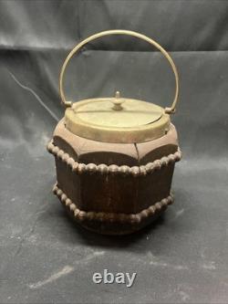 Early 20th Century English Oak Biscuit Barrel