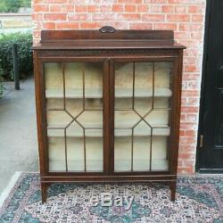 English Antique Mahogany 3 Shelf Chippendale Bookcase / 2 Door Display Cabinet