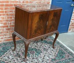 English Antique Mahogany Queen Anne Bar Cabinet With Light