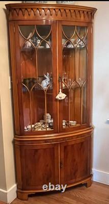 English Bevan Funnell Reprodux Mahogany Chippendale Corner Cabinet