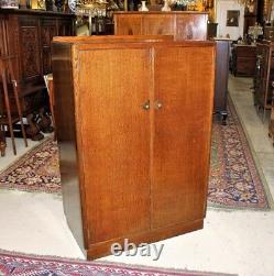English Oak Wood Small 2 Door Cabinet / Wardrobe Bedroom Furniture