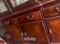 Ethan Allen George III Mahogany Furniture China Cabinet Antique over $6,000 New Ethan Allen George III Mahogany Furniture China Cabinet Antique over $6,000 New