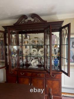 Ethan Allen George III Mahogany Furniture China Cabinet Antique over $6,000 New Ethan Allen George III Mahogany Furniture China Cabinet Antique over $6,000 New