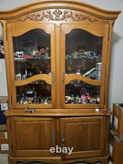 Ethan Allen'Legacy' French Country Style China Cabinet
