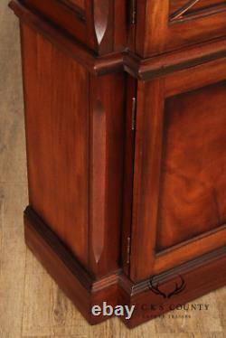 Ethan Allen'Newport' Mahogany China Cabinet