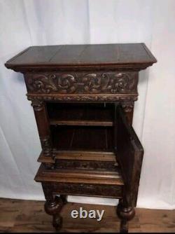 European Oak Wood Wine Cabinet