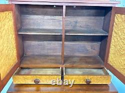Fine 1830s cherry & birdseye maple new england cabinet secratary desk
