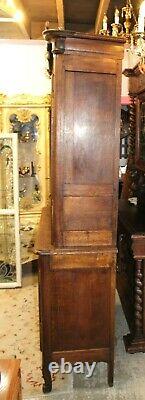 French Antique Oak Louis XV Buffet / Sideboard / Hutch Dining Room Cabinet