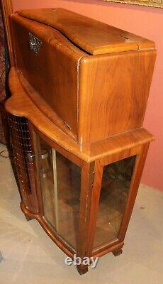 Fruitwood Art Deco Style or Mid Century Bar with Mirrored Decoration