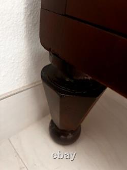 Gorgeous Antique American crotch mahogany 5 drawer dresser chest, circa 1850's