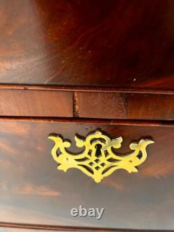 Gorgeous Antique American crotch mahogany 5 drawer dresser chest, circa 1850's