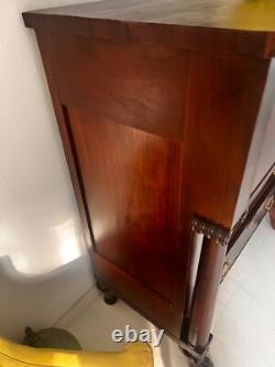 Gorgeous Antique American crotch mahogany 5 drawer dresser chest, circa 1850's