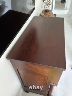 Gorgeous Antique American crotch mahogany 5 drawer dresser chest, circa 1850's