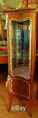 Gorgeous French Louis Style Gold Gilt Vitrine Curio Display China Cabinet