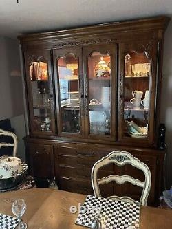 Henredon Pierre Deux French Country China Cabinet
