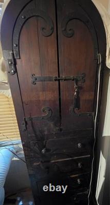 Herreria Suarez Baroque Style Iron-Mounted Cabinet