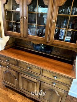 Hitchcock Hutch (Beautiful Cabinet) High Quality Craftsmanship