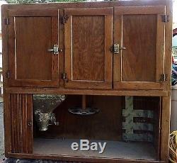 Hoosier cabinet