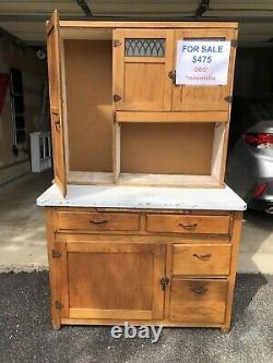 Hoosier-style Cabinet / Hutch