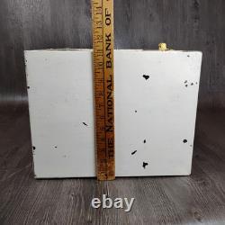 Industrial Metal Medical Cabinet White Steel Storage Locker 28 Freestanding Sm