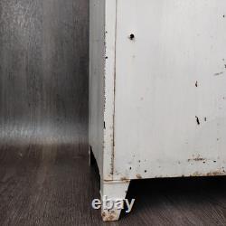 Industrial Metal Medical Cabinet White Steel Storage Locker 28 Freestanding Sm