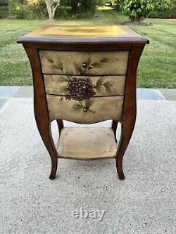 Italian Tuscan Style Paint Decorated Wooden Nightstand Side Table with 3 Drawers