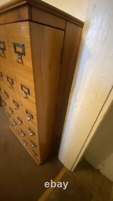LESLIE DAME Librarian's Mission Style DVD/CD Cabinet for Media Storage Oak