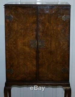 LOVELY VINTAGE CIRCA 1930s ART DECO BURR WALNUT DRINKS CABINET GLASS SHELVED