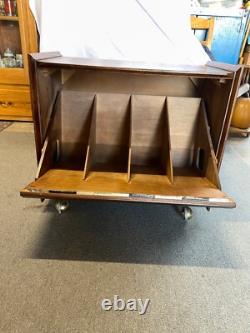 Lane, Furniture MCM, Walnut, Record Cabinet On Castors 1960's, Vintage, Retro