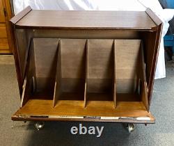 Lane, Furniture MCM, Walnut, Record Cabinet On Castors 1960's, Vintage, Retro