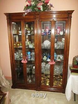 Large Henredon Drexel Darkwood Double Curio China Cabinet Lighted Full View