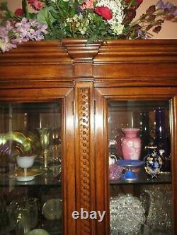 Large Henredon Drexel Darkwood Double Curio China Cabinet Lighted Full View