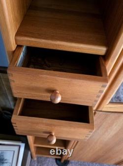 Lovely Danish Teak Hutch / Display Cabinet (Great Condition)