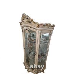 Luxury Vintage Italian Louis XV Rococo Curio display cabinet