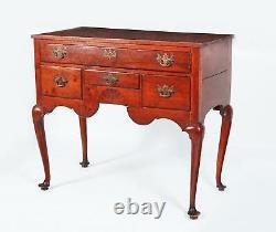 Mid 18th Century American Queen Anne Cherrywood Dressing Table