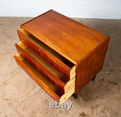 Mid Century Danish Modern Chest Drawers Dresser 3 drawer Teak Wood Denmark Table