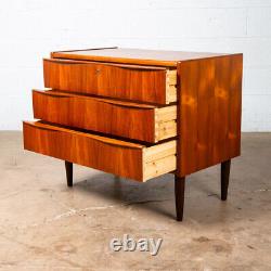 Mid Century Danish Modern Chest Drawers Dresser 3 drawer Teak Wood Denmark Table