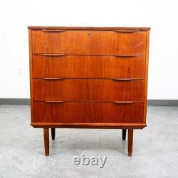 Mid Century Danish Modern Chest of Drawers Dresser Teak Wood Mobler 4 Vintage